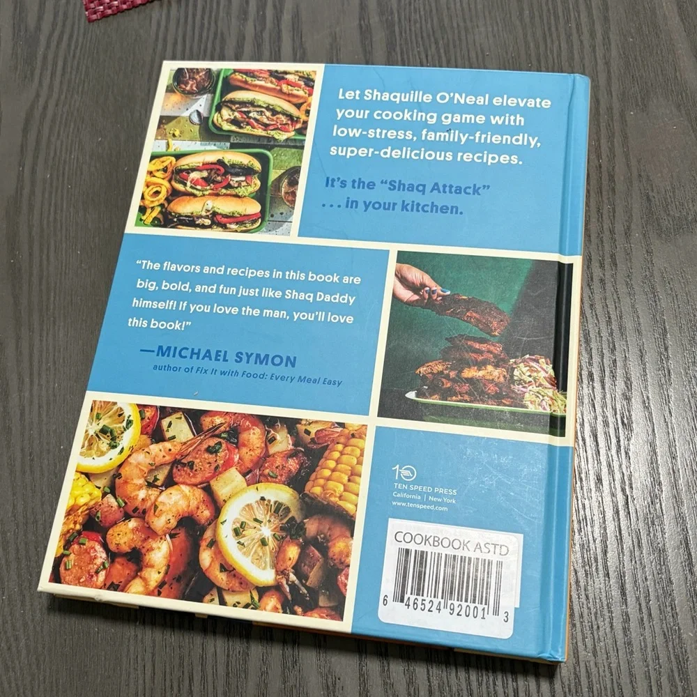 Shaq’s Family Style Cookbook - Brand New